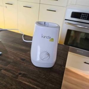Kiinde bottle warmer and gift set